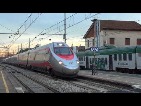 FS ETR.610 FRECCIARGENTO IN DOPPIA TRANSITA E SFANALA IN STAZIONE A CARIMATE (CO) 29 - 12 - 2017