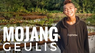 Download lagu MOJANG GEULIS | VERI ARUL DAN EGI - JADI INGET SAAT DULU NGAMEN mp3 Download lagu MOJANG GEULIS | VERI ARUL DAN EGI - JADI INGET SAAT DULU NGAMEN mp3