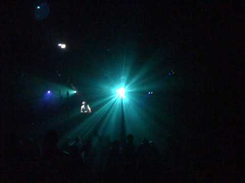 Sean Tyas and Bob Sinclair -  Lift Hold On (Gear Wolf mix)