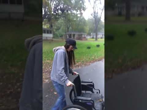 learning how to walk on my prosthetic leg 2and time