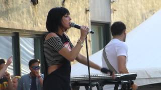 "Howling at the Moon" Phantogram@The Piazza at Schmidts Philadelphia 5/3/14