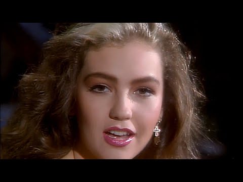 Videoclip de El Poder De Tu Amor — Thalia