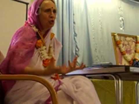 H.G. Urmila Mataji - 'Sakhyam'. Sunday program class at ISKCON Leicester 28.5.13