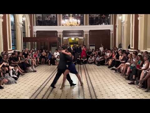 Onur Gümrükcü & Nana Urigaeva - Pensalo Bien