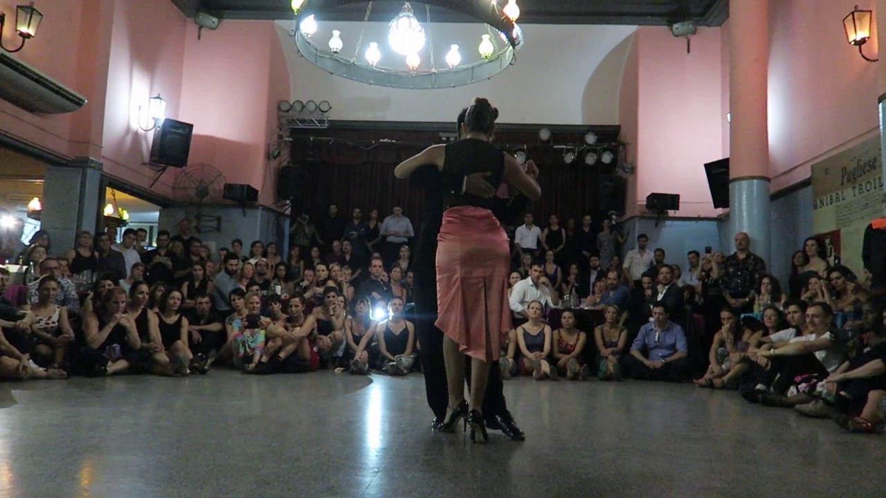 SEBASTIAN ACHAVAL y ROXANA SUAREZ en viva Pepa Jan2017 1/2