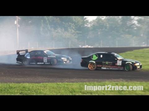 BMW  vs Silvia S15 Drifting @ D1GP