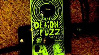 Video thumbnail for Fredric Effects Demon Fuzz by LongFallBoots