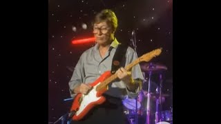 HANK MARVIN / Shadows &quot;Kon Tiki&quot; live 2004