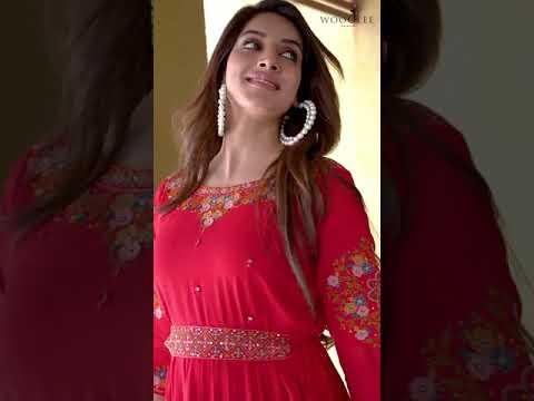 Wooglee Nirja Rayon Wrinkle Wholesale Designer Long Kurtis Catalog – product video thumbnail