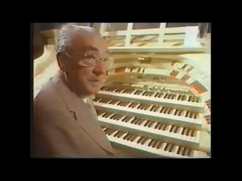 The Legendary Reginald Dixon M.B.E at the Mighty Wurlitzer Theatre Organ