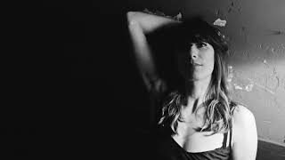 Nicki Bluhm - How Do I Love You?