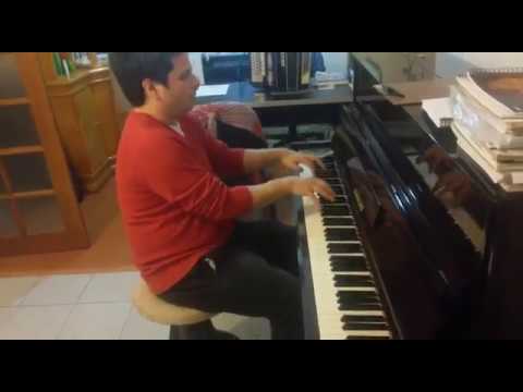 André Martins tocando piano blues de improviso !