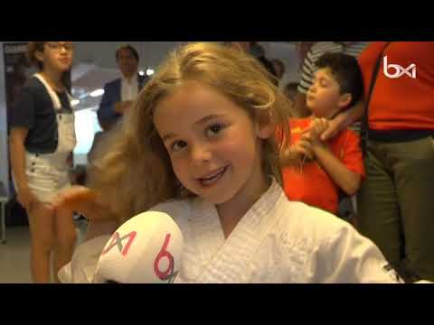 Toma Nikiforov, champion d'Europe de judo, en visite au Crossing de Schaerbeek