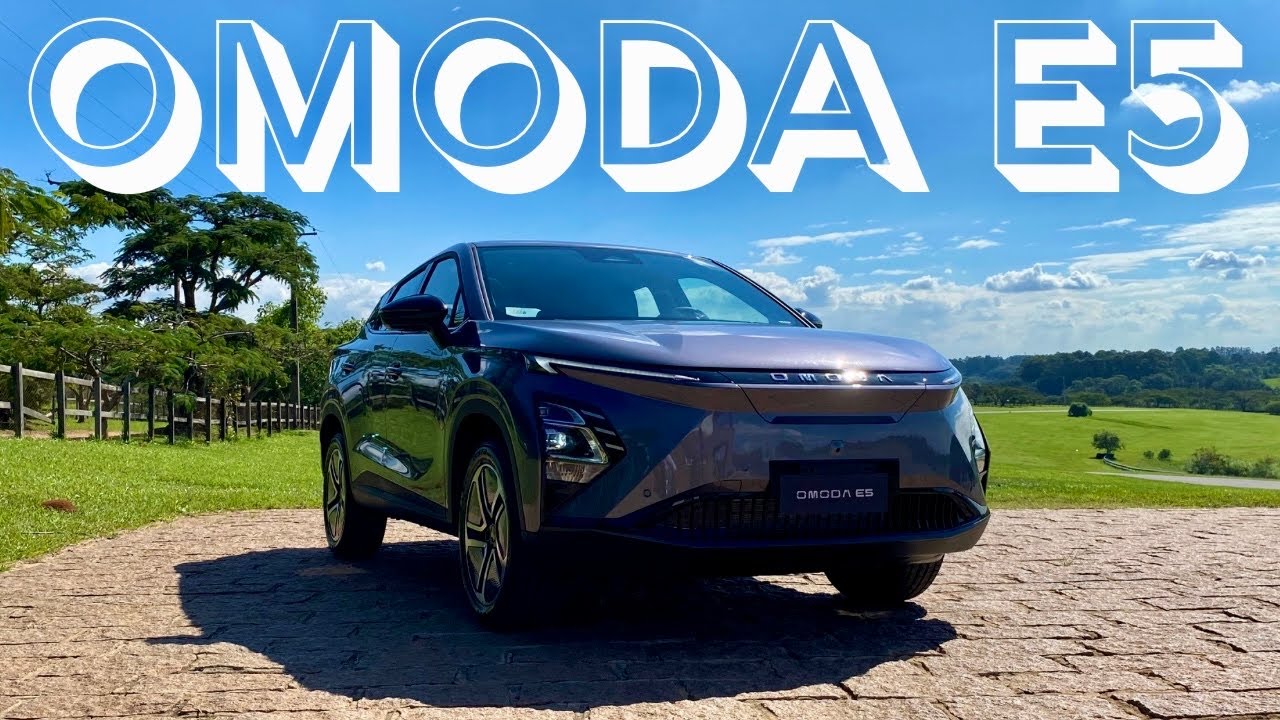 Toyota Yaris Cross Hybrid Flex vs Omoda E5: qual SUV compacto vale mais em 2026?