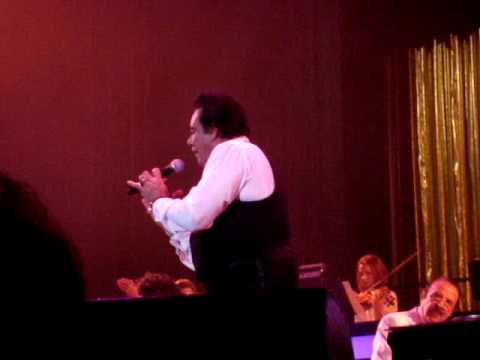 Wayne Newton singing Danke Schoen in Las Vegas 1/22/2010