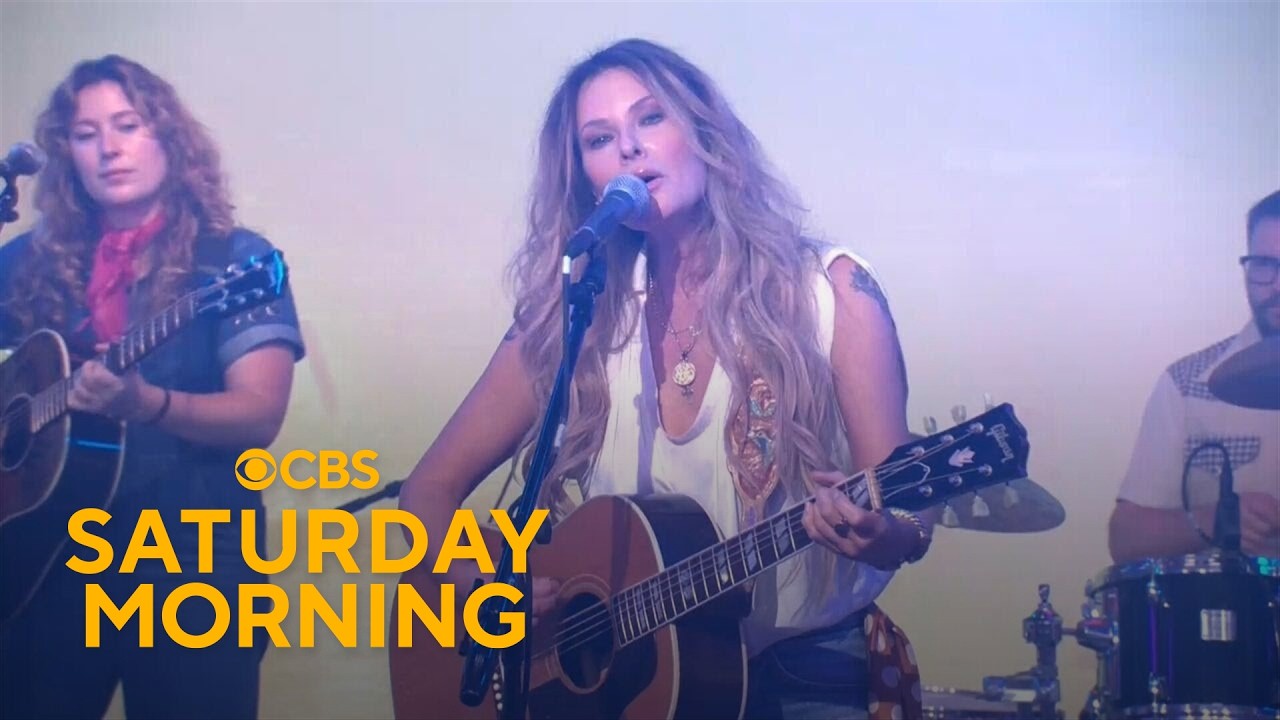 Saturday Sessions: Elizabeth Cook performs "Girls of Atomic City"