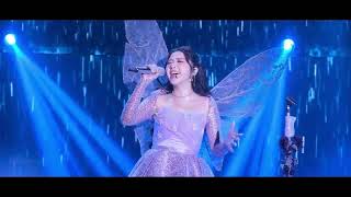 Download lagu Tiara Andini Tega Live Edelweiss Showcase Balai Sarbini, 2025 mp3 Download lagu Tiara Andini Tega Live Edelweiss Showcase Balai Sarbini, 2025 mp3