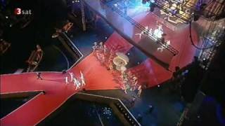 Dave Stewart &amp; Cindy Gomez 16.05.2009 - I Bring You Love (live at the Life Ball in Vienna) HQ