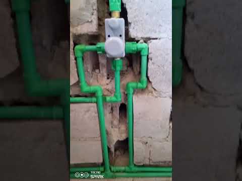 installation encastrée d'une plomberie moderne