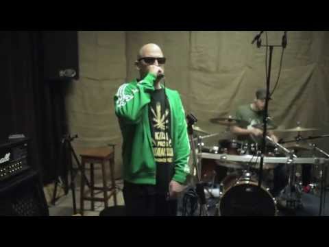 BVANA IZ LAGUNE I NEZNANI LUDACI - CRNO VS. BELO