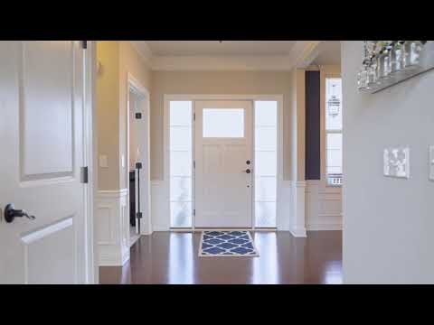 5121 Duxbury Dr, Copley Ohio