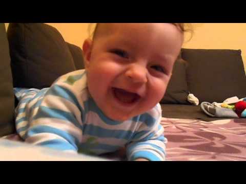 Śmiech niemowlaka