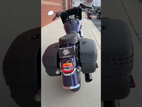 2026 Harley-Davidson® Heritage Classic Purple Abyss Black Laced Wheels
