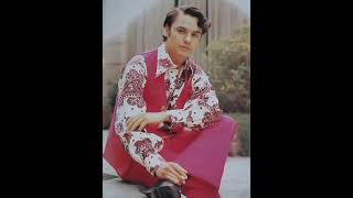 Te Busco y Te Extraño Aún