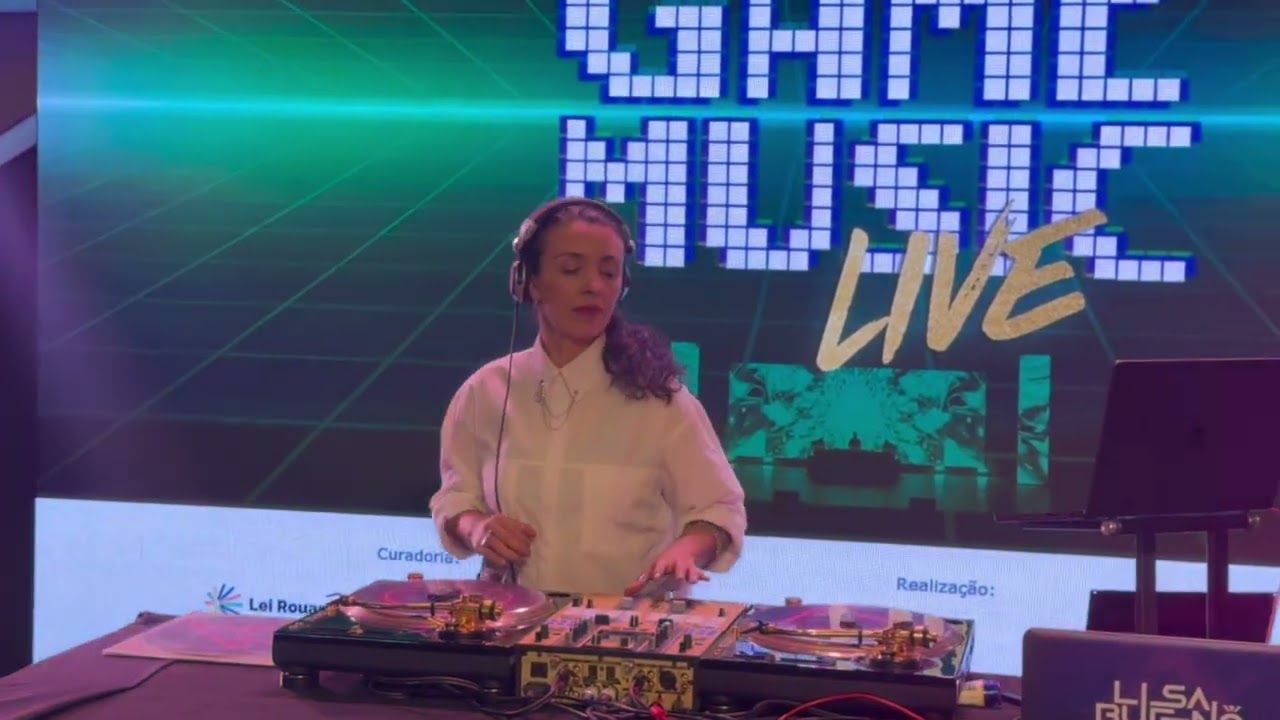 DJ Lisa Bueno no Tokio Marine Hall