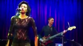 Do I? - ALICE SMITH revamped - with bonus coloratura finale!