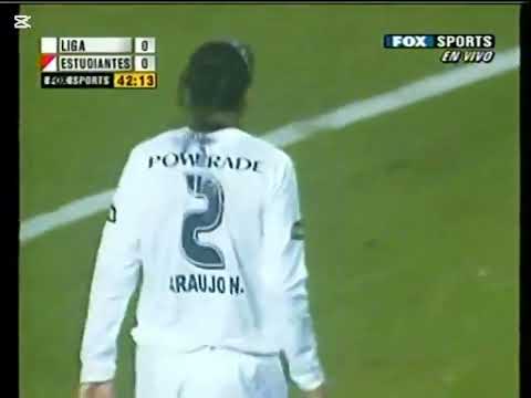 Norberto Araujo vs Estudiantes de la Plata. Copa Libertadores 2008. Octavos de final ida.