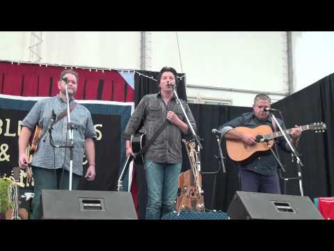 THE RAMBIING ROOKS - THREE RUSTY NAILS 2014 live