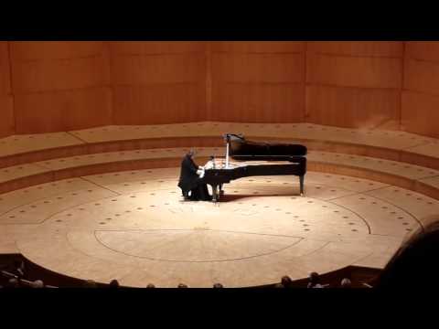 Chopin Nocturne op27-n2 / E. Leonskaja encore(cut)
