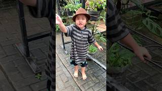 Download lagu There's no such thing as hammud here 😲😅#comedy #shorts mp3