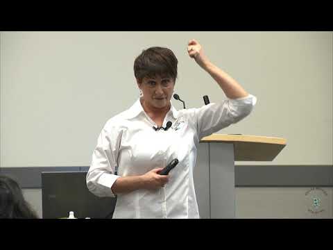 Myofascial continuity of the superficial rectus abdominis muscle