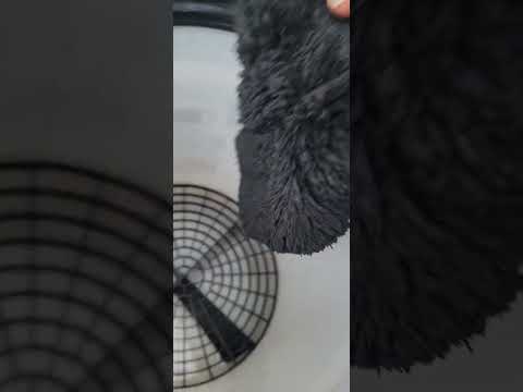 BUCKET GRIT GUARDS/DIRT TRAPS