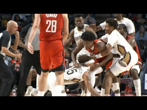 Amen Thompson and Jose Alvarado FIGHT in preseason and neither get ejected 😳