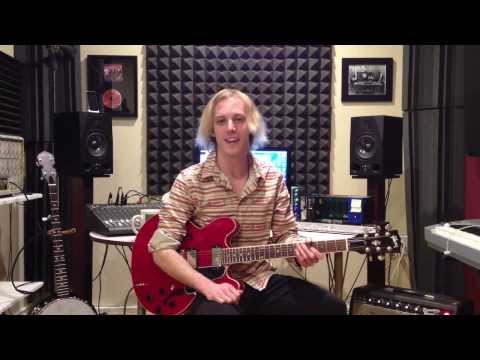 Blues Guitar Lesson on Muddy Waters - Hoochie Coochie Man Guitar Riff