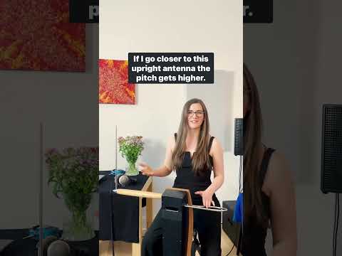 How do theremins work? | Carolina Eyck explains | Theremin & Beyond | Australian Chamber Orchestra