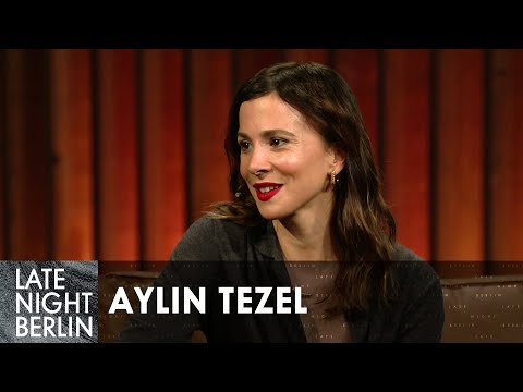 Klaas' ehemalige Schauspiel-Kollegin feiert ihr Regie-Debüt mit "Falling Into Place" | LNB