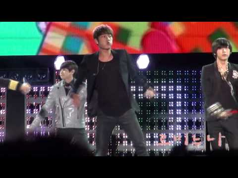[FANCAM] Beautiful DooJoon ver Power concert 111002