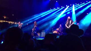 Blackberry Smoke "Good One Coming On" @ Warren Haynes Xmas Jam 2015