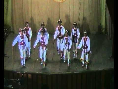 calusarii asociatiei cultural sportive"MUGURELUL"Costesti Arges