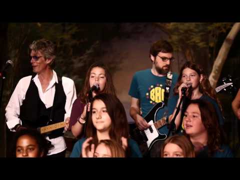 Charlie Sexton and the Barton Hills Choir - David Bowie's 'Space Oddity' and 'Starman'