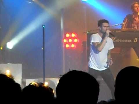 download lagu mp3 mp4 Maroon 5 Concert Indianapolis, download lagu Maroon 5 Concert Indianapolis gratis, unduh video klip Maroon 5 Concert Indianapolis