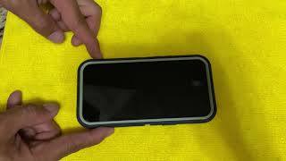 How to remove otterbox case from iPhone 12