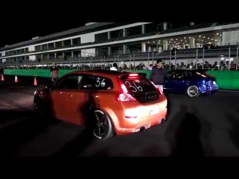 Volvo C30 va Focus RS