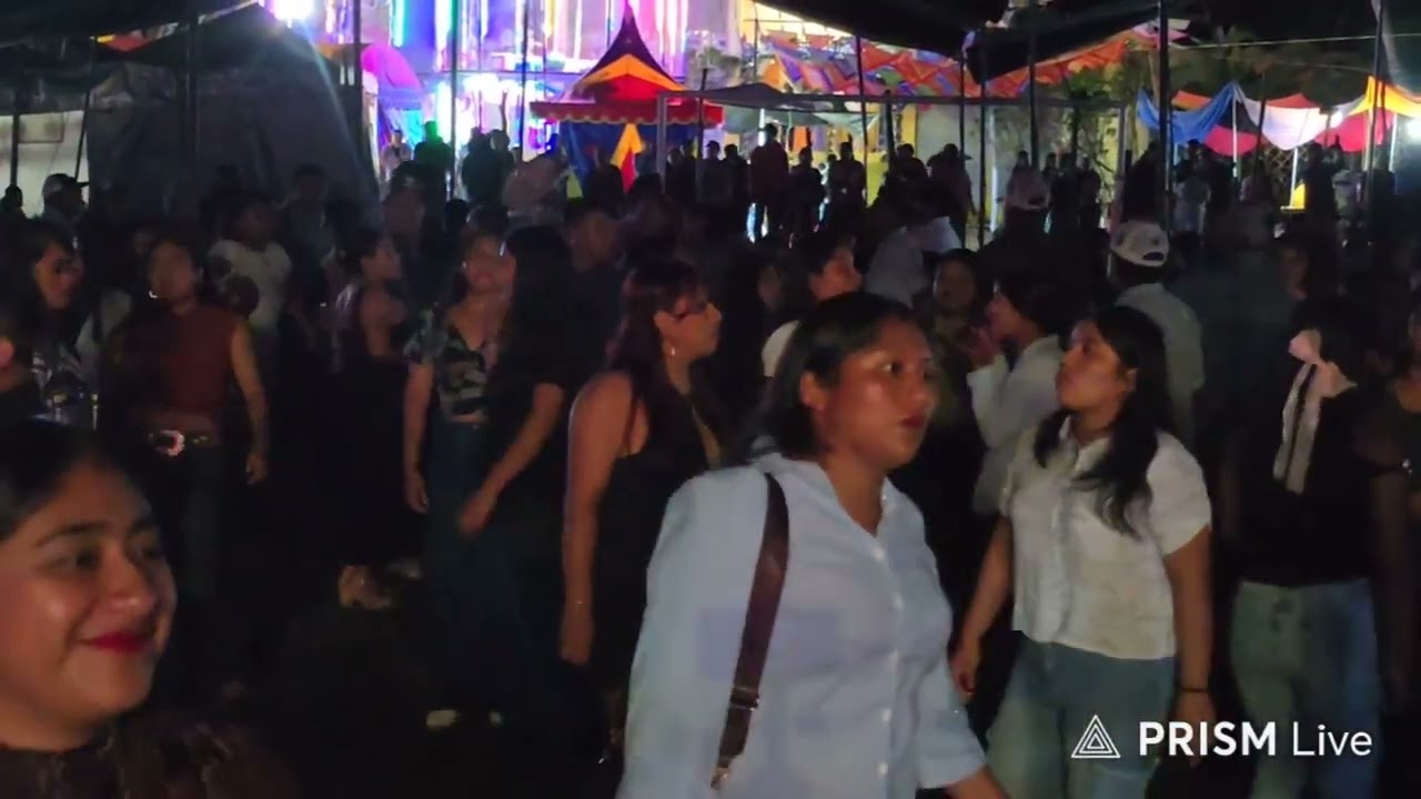 Bailazo con la maquina musical y Los Rayos de Oaxaca en San Vicente Arroyo Jabali 2026