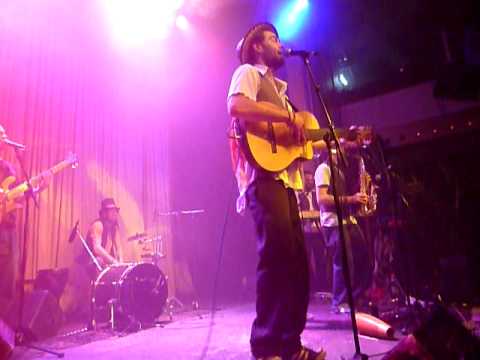 Pistoleros de la Paz at Panama1, LunesLatin 5thApril2010.MOV