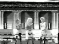 Bananarama - Boy Trouble / Don't Call Us (live on 6:55 Special)